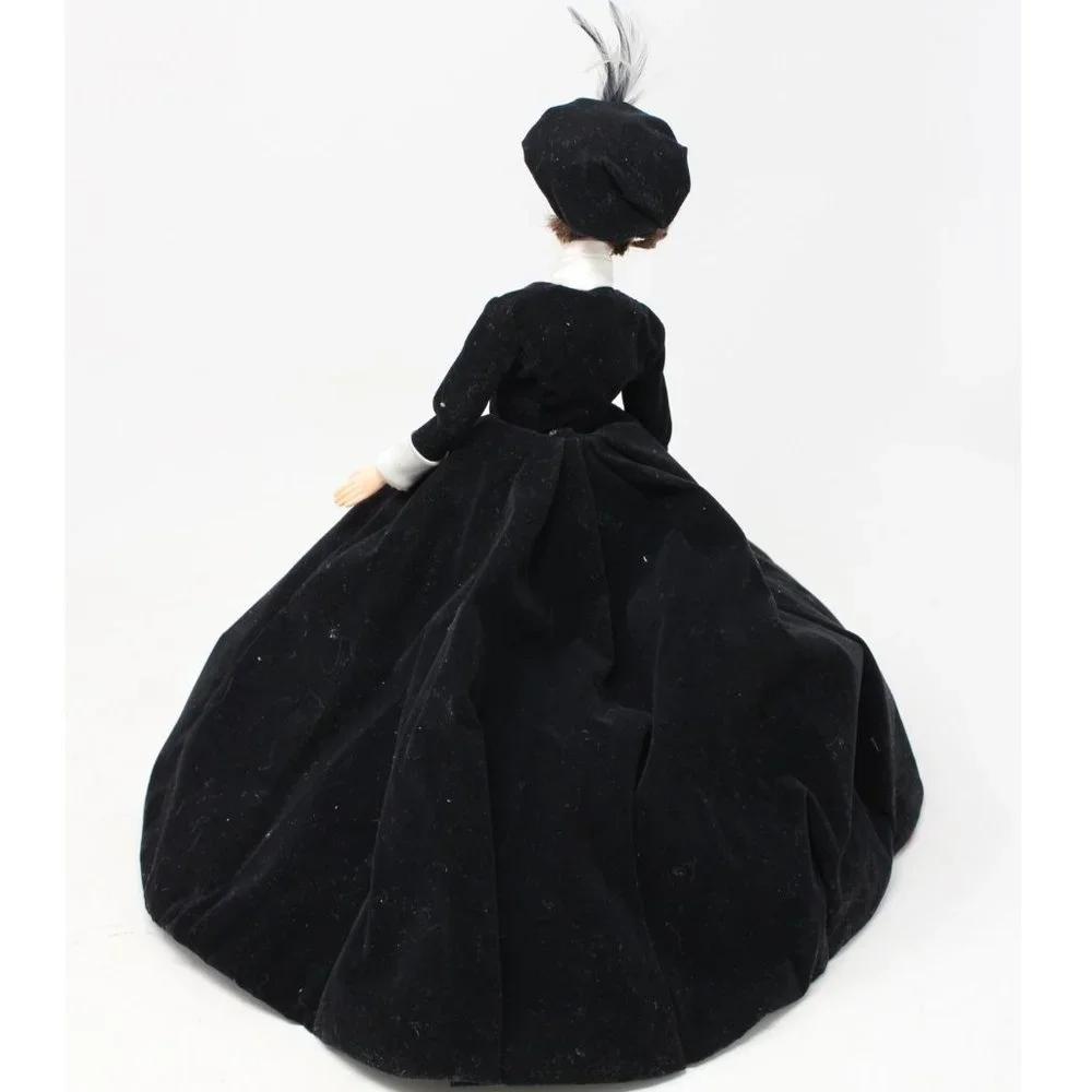 new in box Mattel Classique Romantic Interlude Barbie Doll NRFB circa 1996